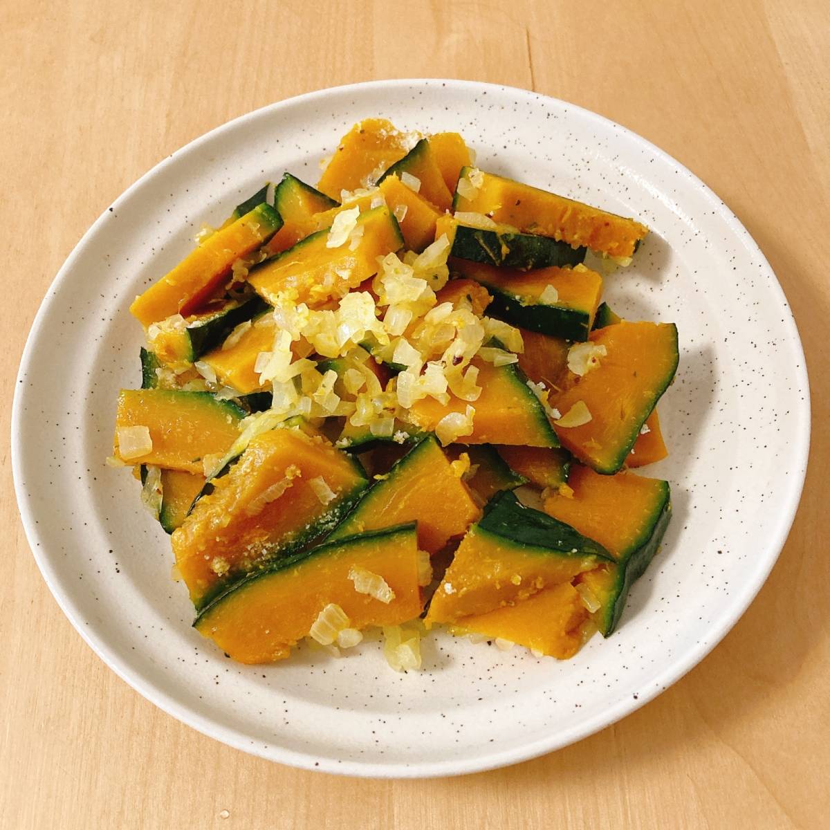 JAグループ公式の「かぼちゃのコッテリ炒め、チーズのせ」のレシピ