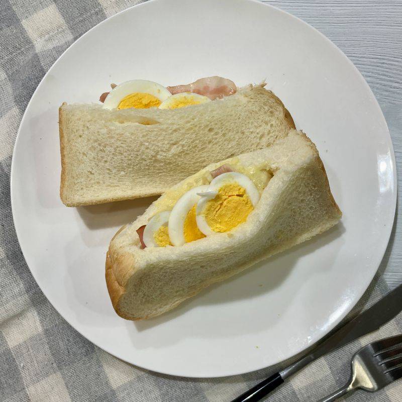 ヤマザキ公式の「ポテたまサラダのふかふわよくばりサンド」のレシピ