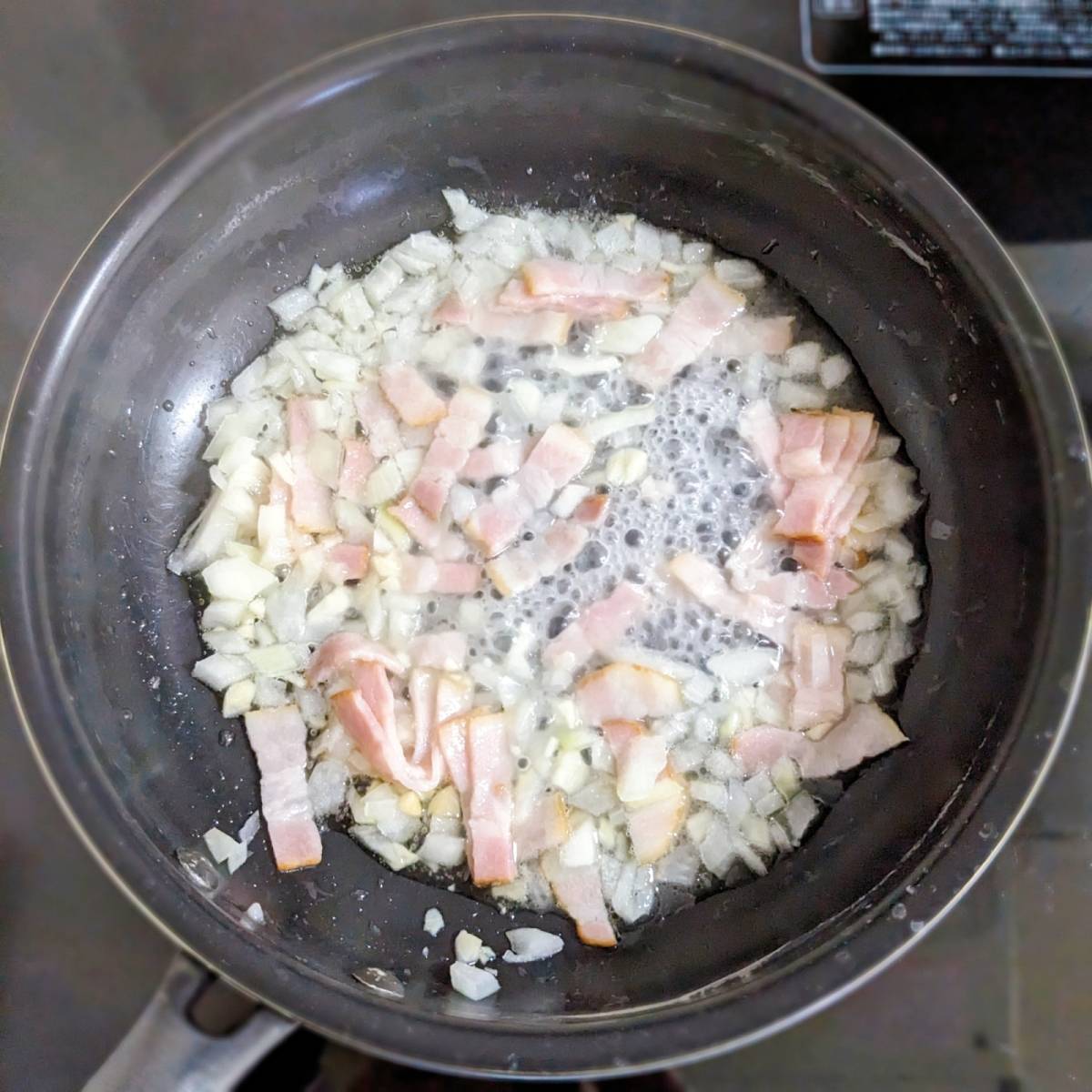 マ・マー公式の「ベーコンとキャベツのスパゲティ」のレシピ