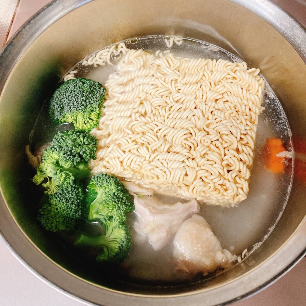 サッポロ一番公式の「【イシカワ一番】治部煮風しょうゆラーメン」のレシピ