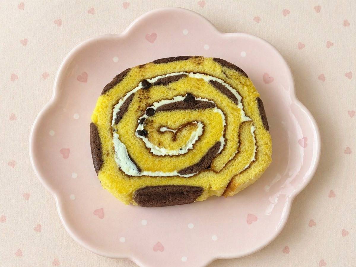 ピカチュウのロールケーキ（チョコバナナ