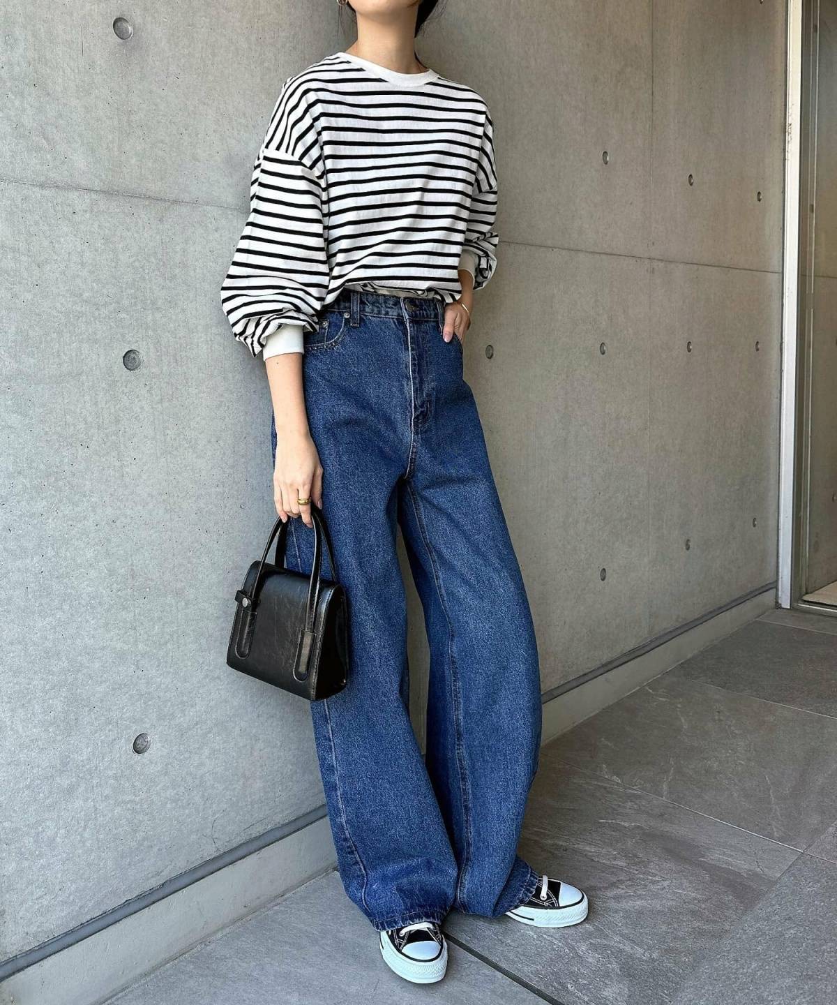 秋の遠足 ママの服装 ボーダー×デニムコーデ