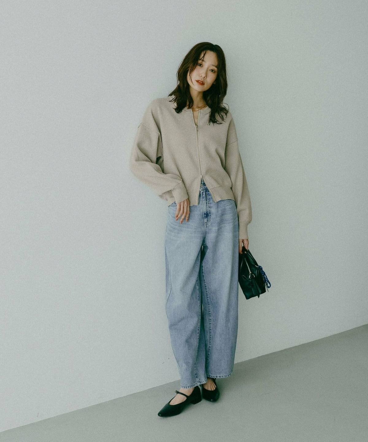 秋の遠足 ママの服装 明るめデニムコーデ