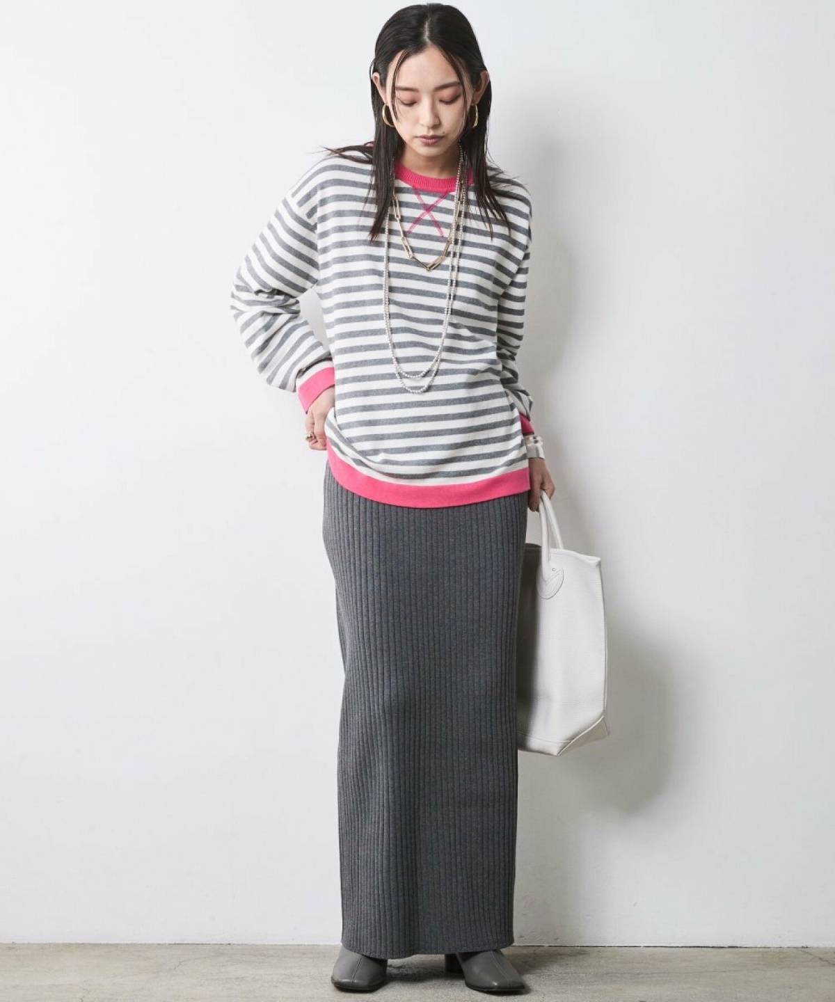 秋の遠足 ママの服装 ボーダー×リブスカートコーデ