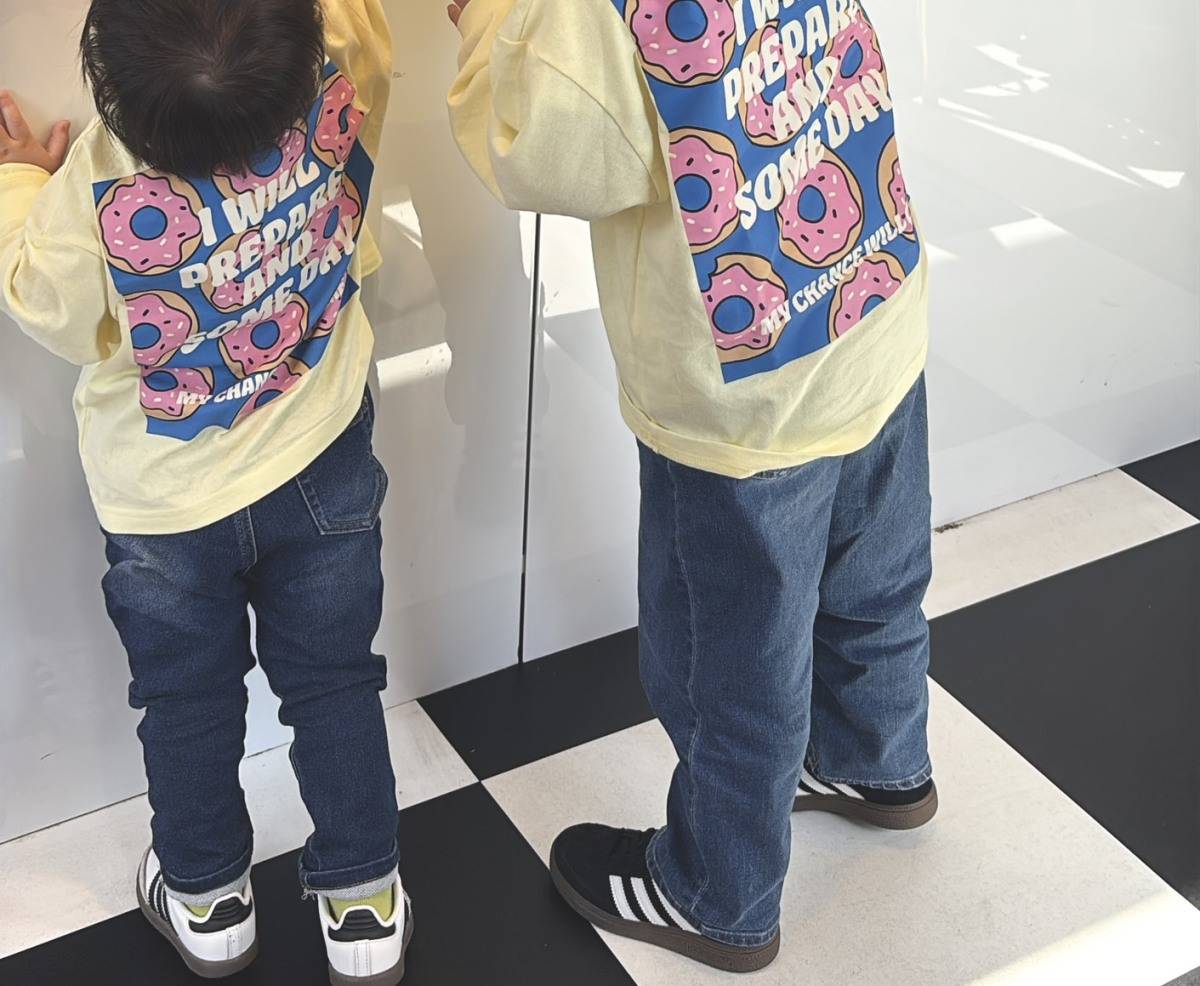 女の子と男の子