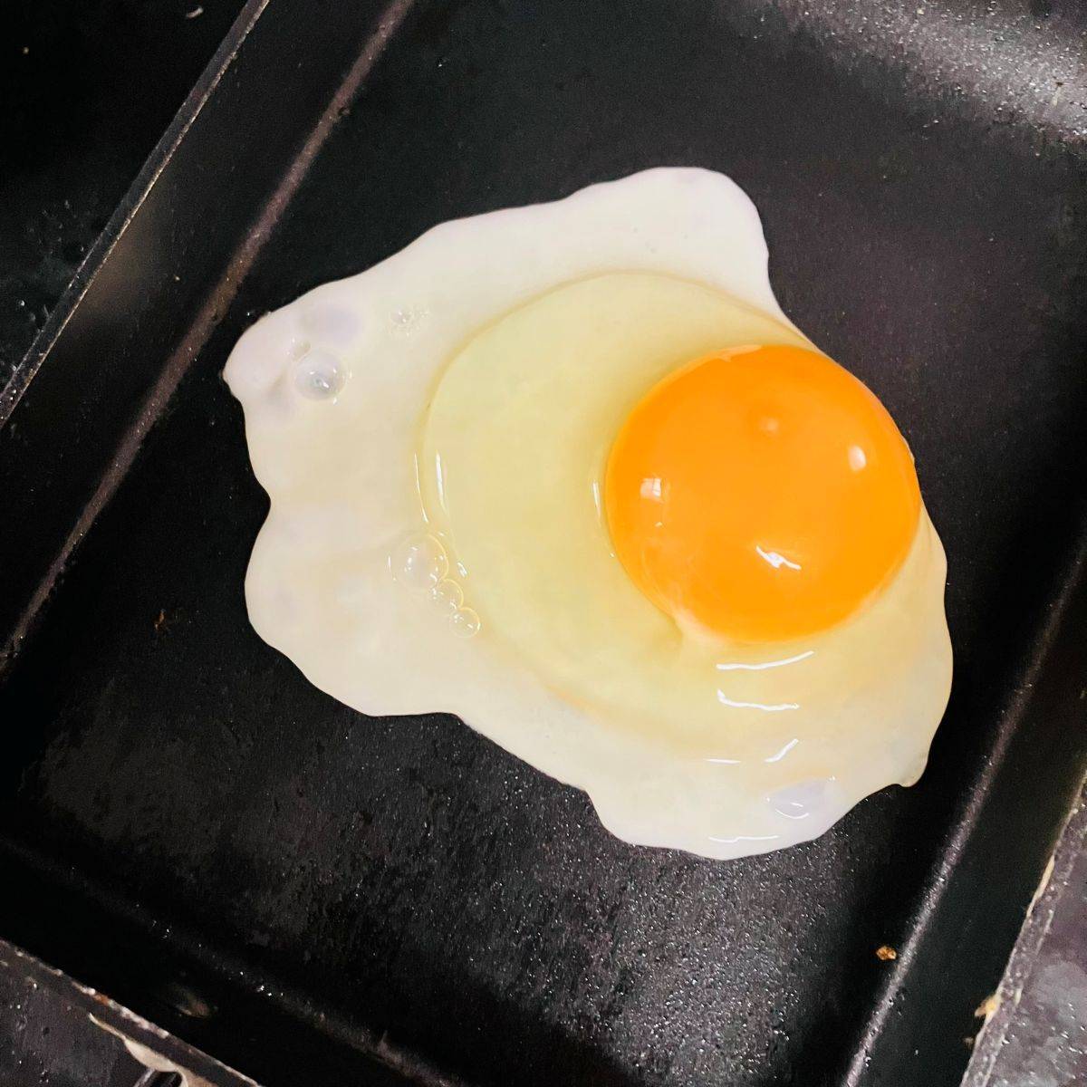 サッポロ一番公式の「どっさりねぎの塩らーめん〜ごま油添え〜」のレシピ