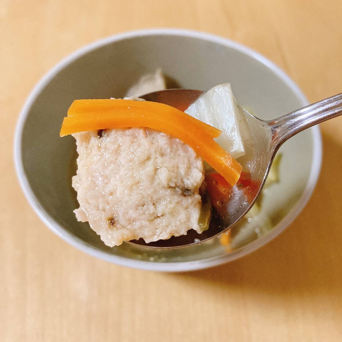 くらこん公式の「塩こんぶ肉だんご鍋」のレシピ