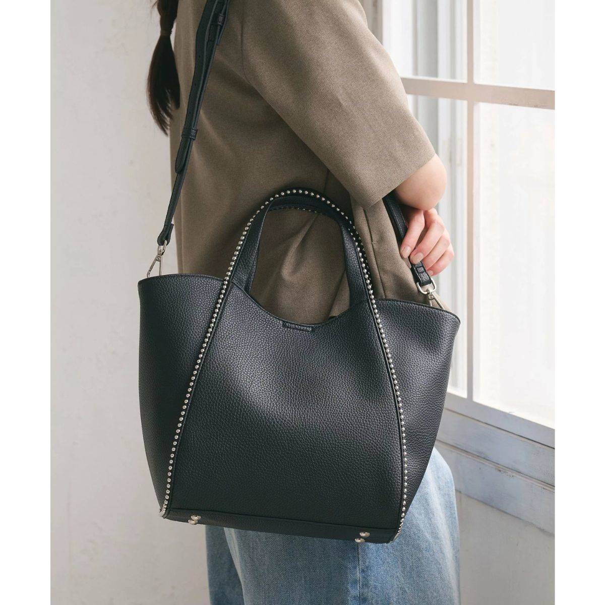 ワーママにおすすめ！通勤バッグ BEAUTY&YOUTH UNITED ARROWS ボールチェーン トートバッグ -2WAY-