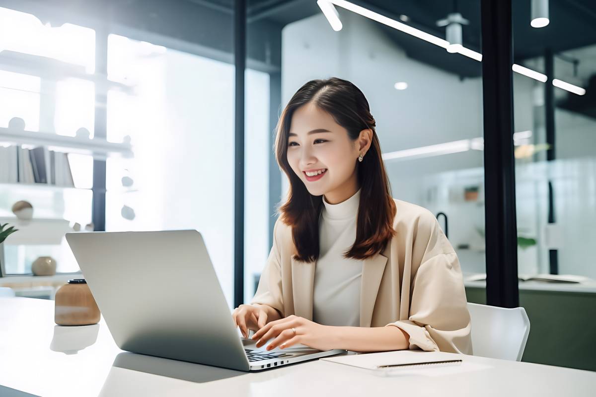 仕事をしている女性