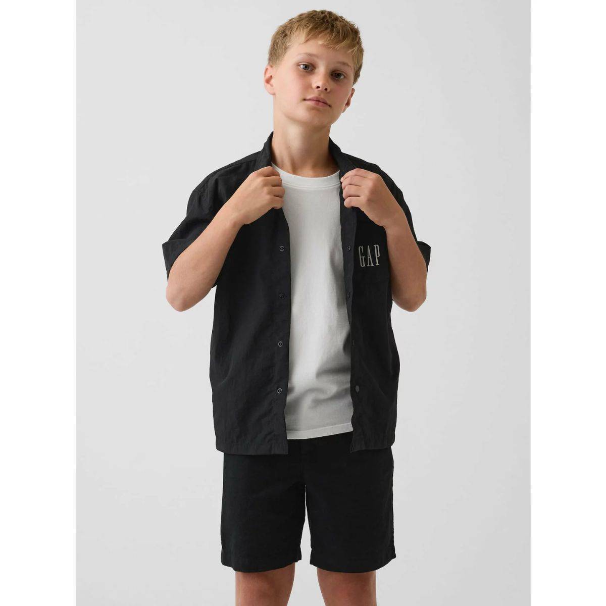 小学生男子向けの服が購入できるファッションブランド GAP