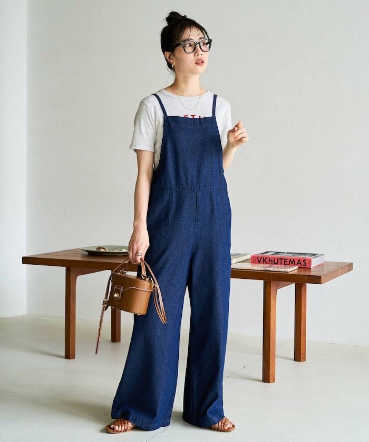 骨格ストレートの夏コーデ サロペットコーデ