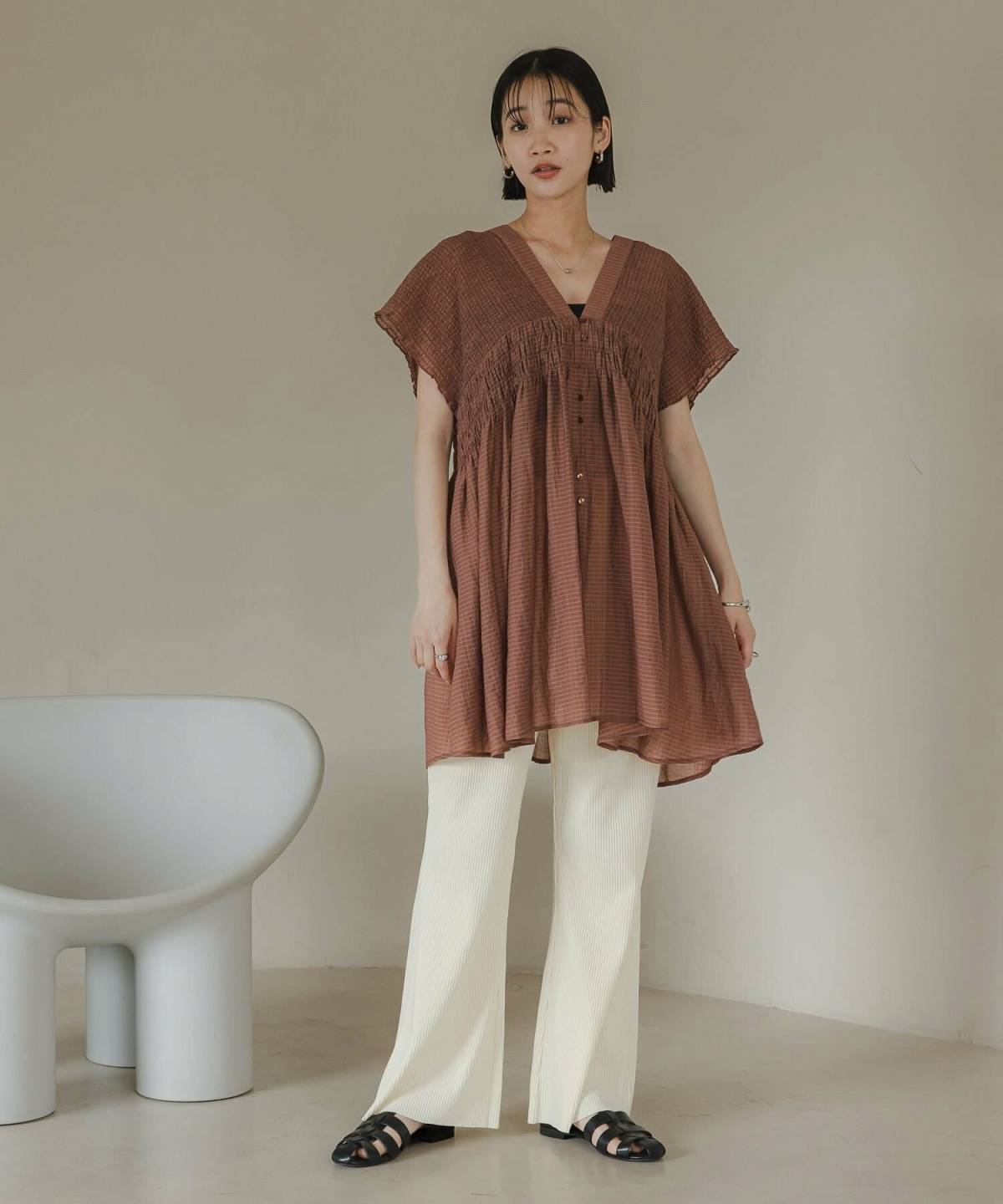 胸が大きい人に似合う服 チュニック×パンツコーデ