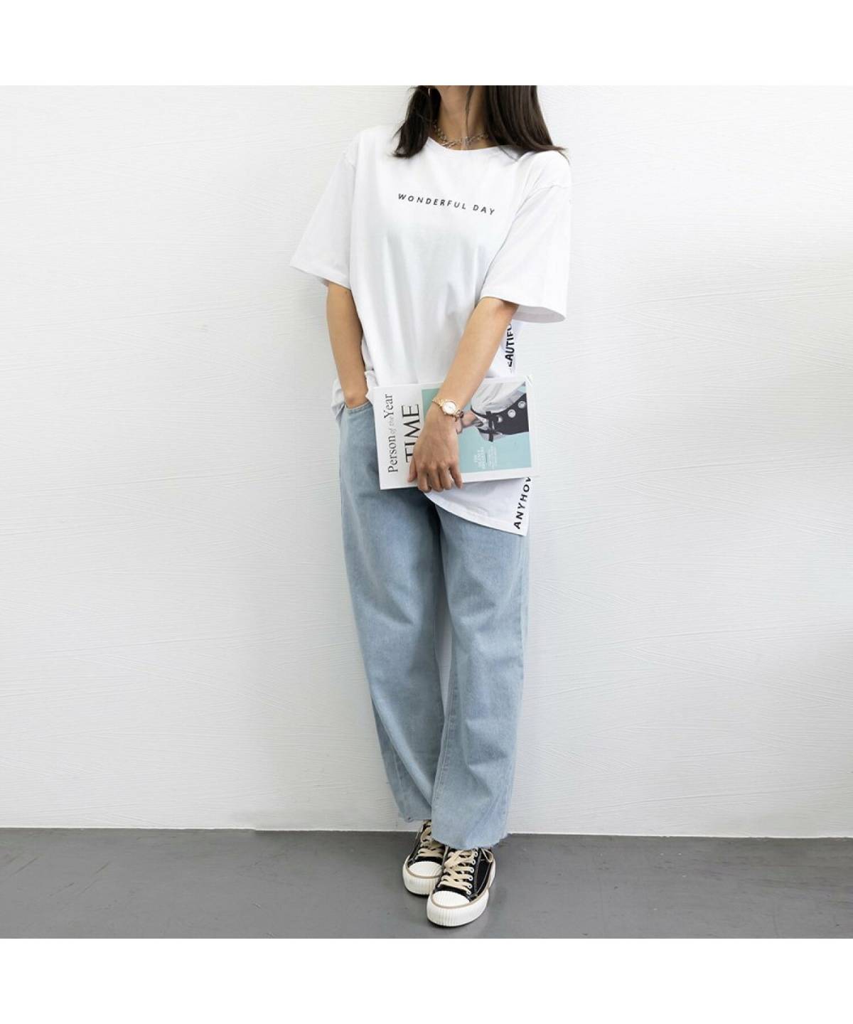 胸が大きい人に似合う服 ロングTシャツ×デニムコーデ
