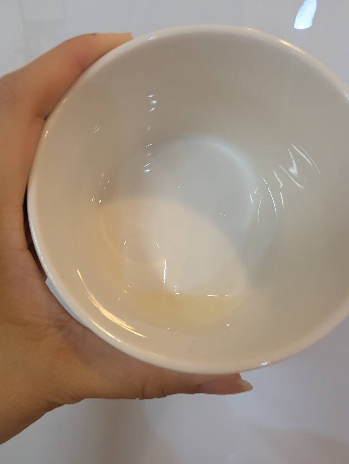 お皿に出した日清アマニ油