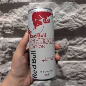 春限定は鮮やかなピンク色！さくらんぼフレーバーのエナジードリンク