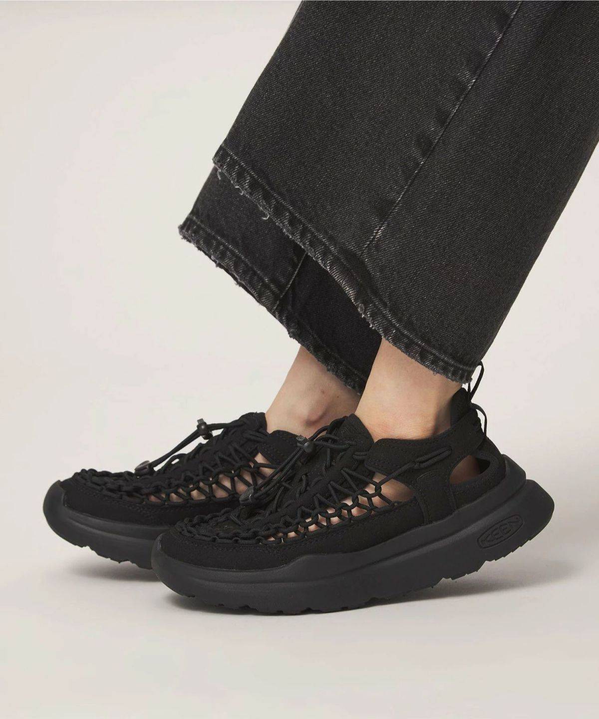 KEEN ユニーク ダブルケー シューズ