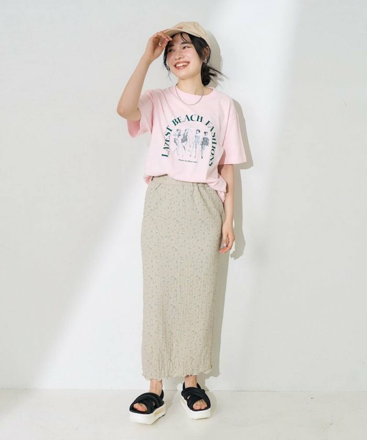 骨格ウェーブの夏コーデ 花柄スカートコーデ