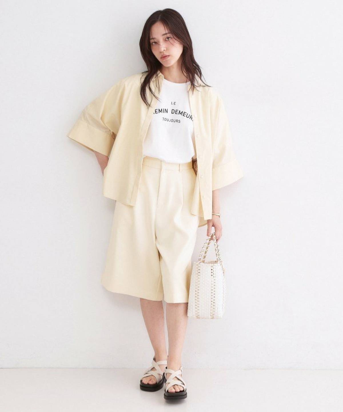 骨格ウェーブの夏コーデ ハーフパンツコーデ