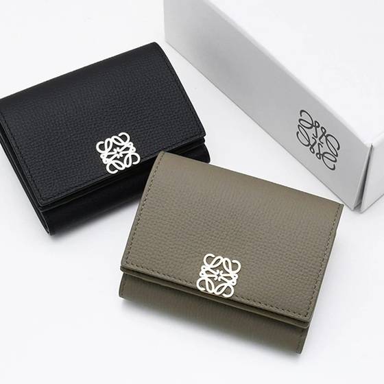 一生ものレディース財布 LOEWE