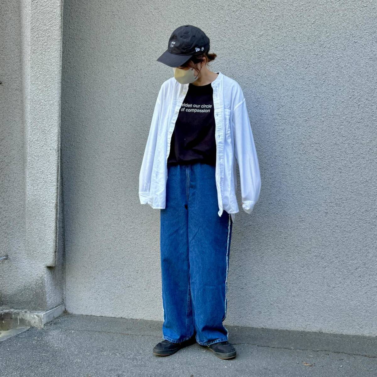 ロゴTシャツ×シャツ