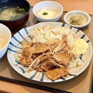 【やよい軒】リニューアルした人気定食を正直レビューしてみた！また食べたくなる美味しさ