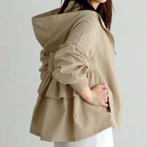 「冷房対策にもぴったり」梅雨の羽織りに重宝する撥水パーカー3選【2026年6月】
