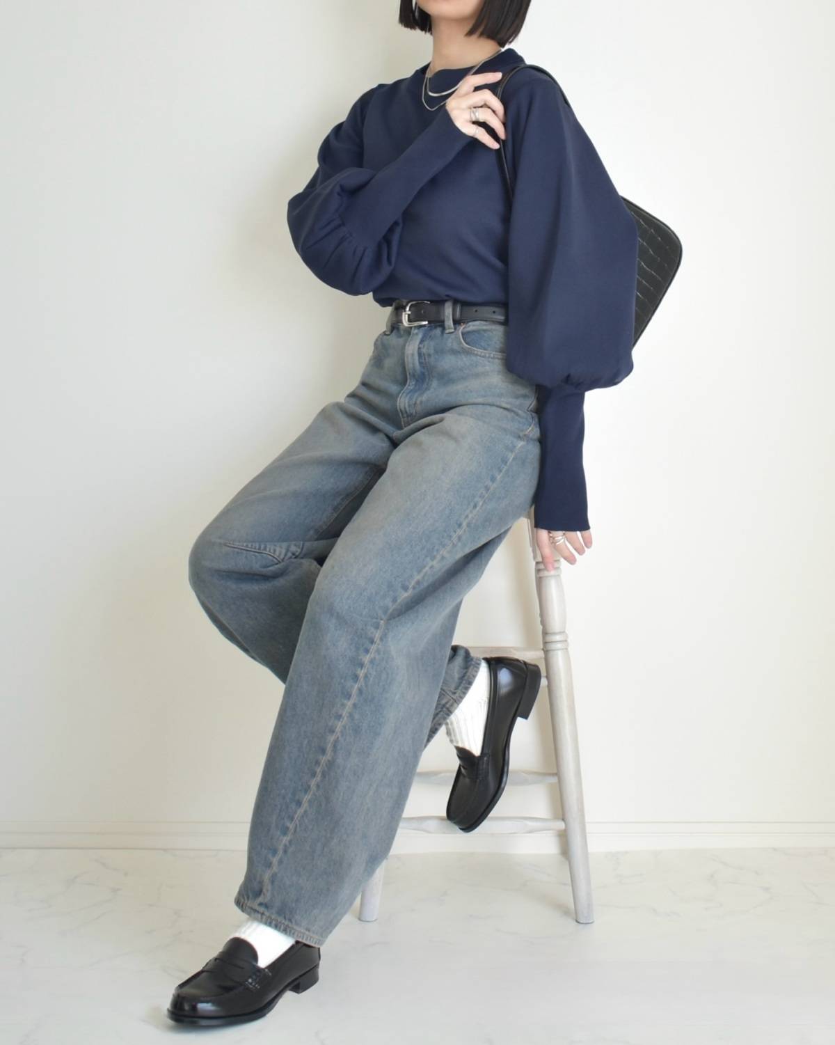 ボリュームスリーブニットを主役にする♪