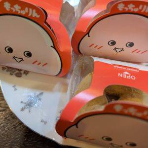 クセになりそうな食感♡行列に並んで【もっちゅりん】3種類をゲット