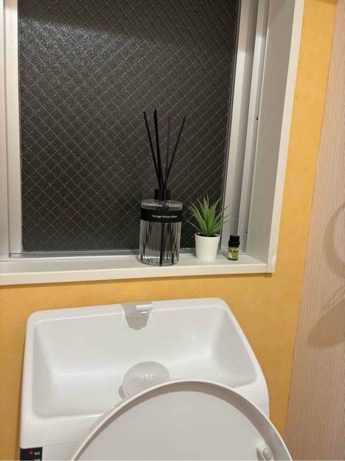 トイレに飾られたディフューザー