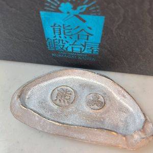 ころんとした牡蠣の形が可愛い！結婚指輪の置き場所にしたインテリア