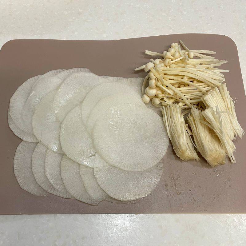 ヤマキ公式の「レンジで簡単!大根と豚バラ肉のしょうが蒸し」のレシピ