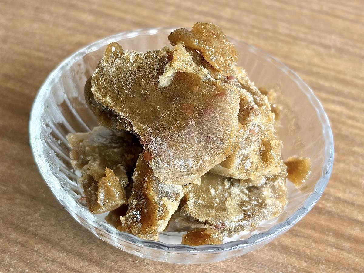 あんこの優しい甘みとほうじ茶の香ばしさが◎