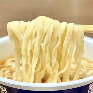 【どん兵衛】SNSで今話題の人気商品を食べて本音レビューしてみた！