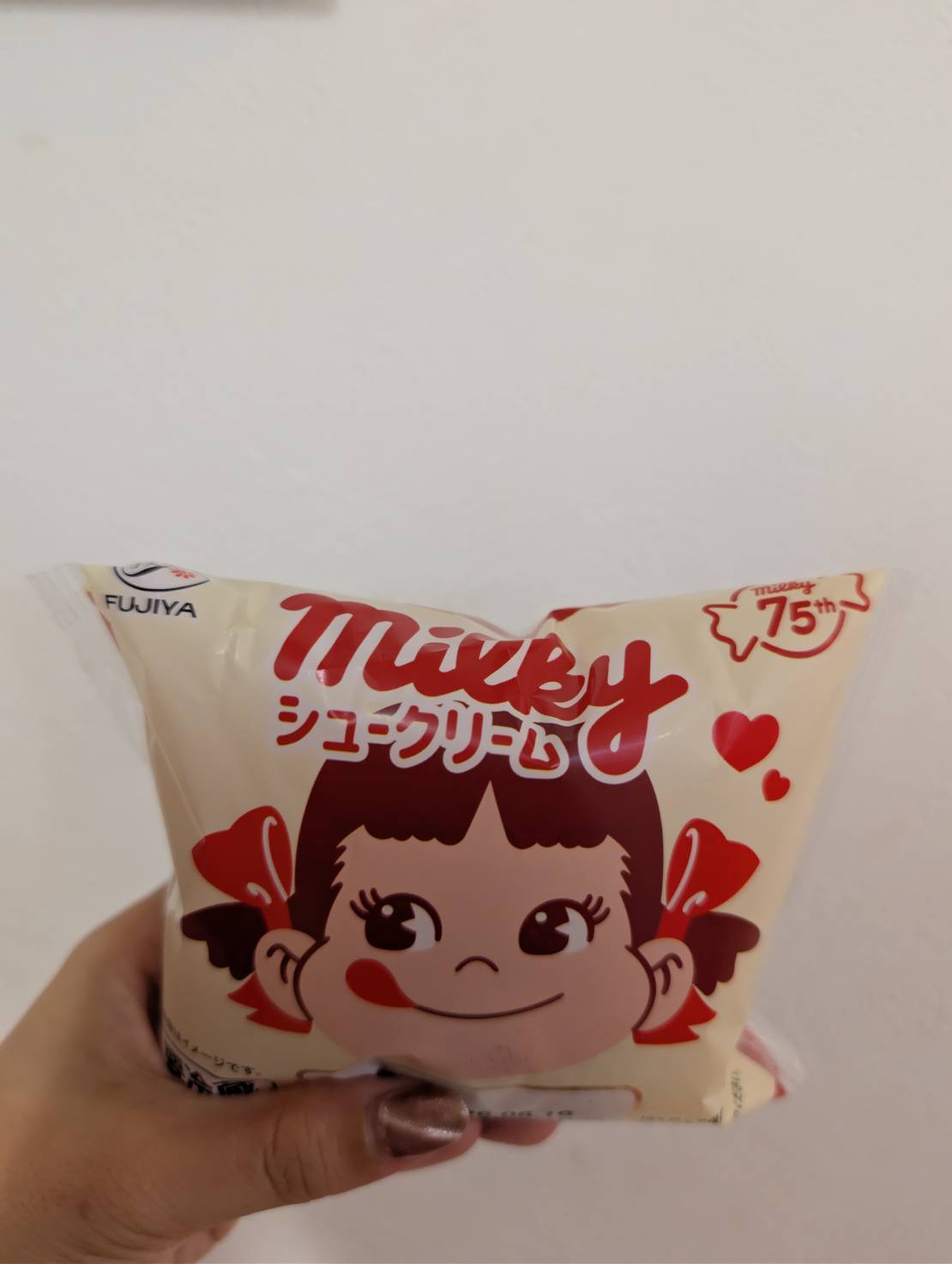 milky75thミルキーシュークリーム