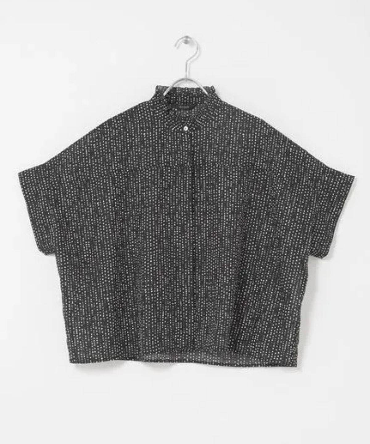 URBAN RESEACH ROSSO　【ウォッシャブル】ドットフリルネックブラウス