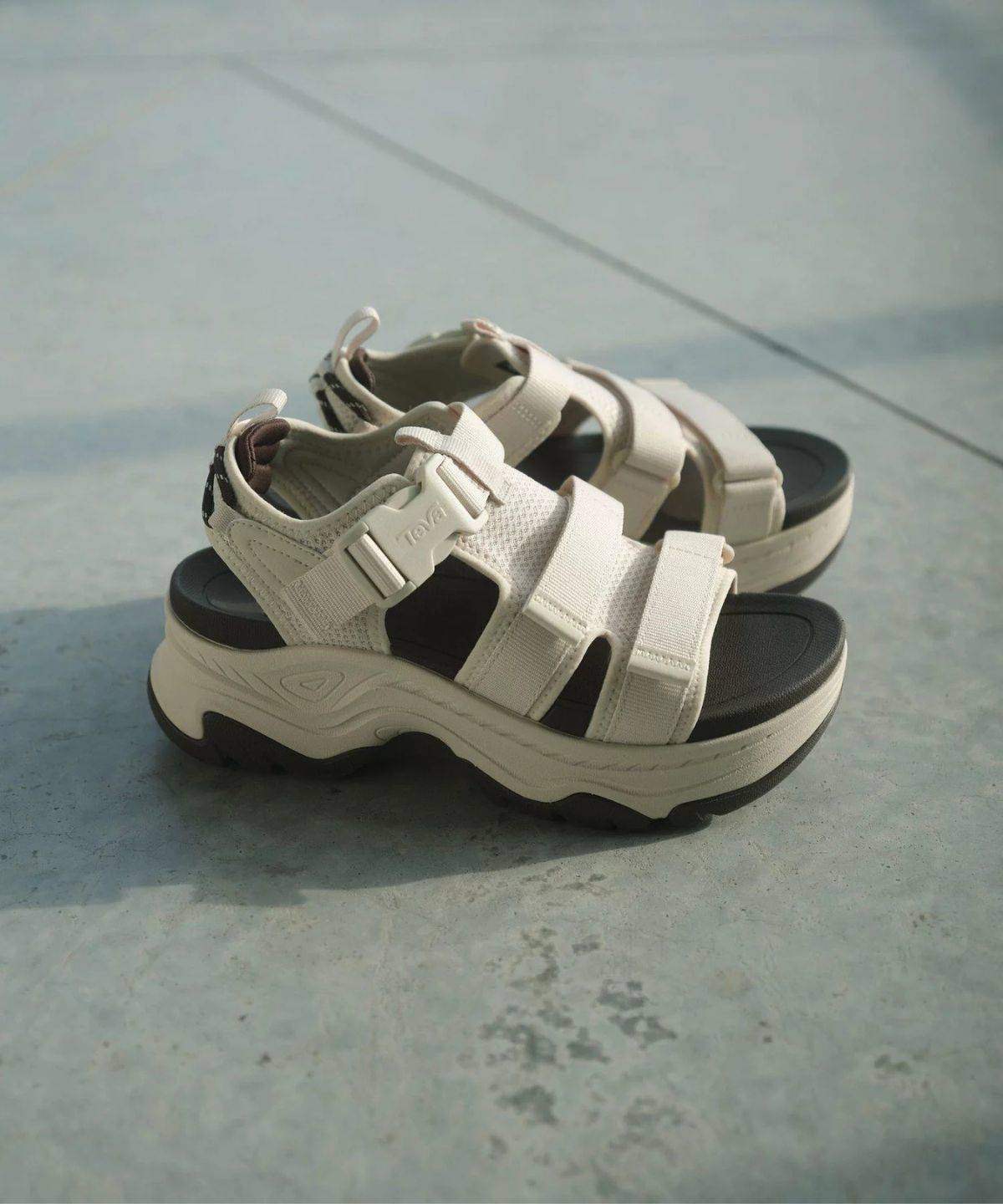 Teva ハリケーン アンプソール ガイラ サンダル