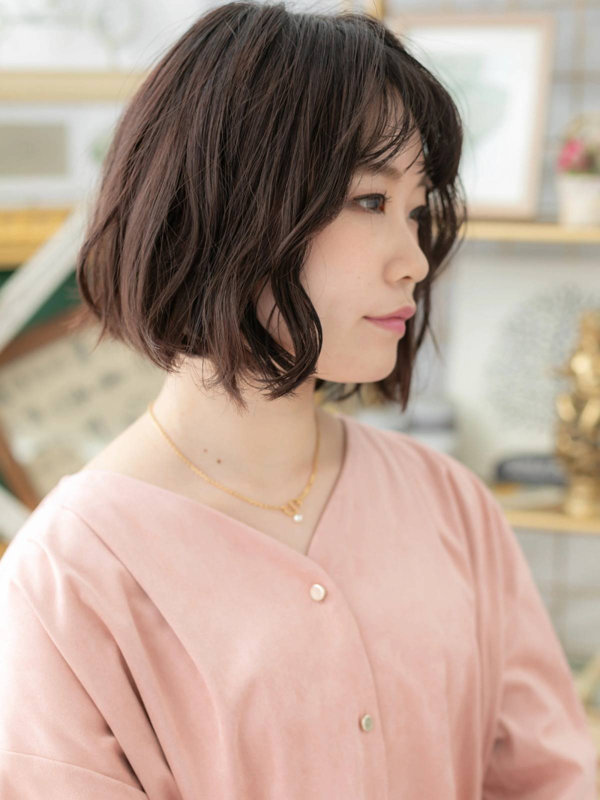 アッシュピンクのゆるボブ