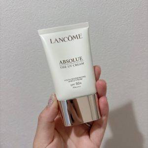 しっとりした使用感がお気に入り♡沖縄出身ブロガーが選んだ日焼け止め