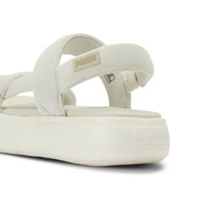【PUMA】50代の夏コーデにぴったりの、ラクに歩けるサンダル「安定感抜群」「軽くて疲れにくい」