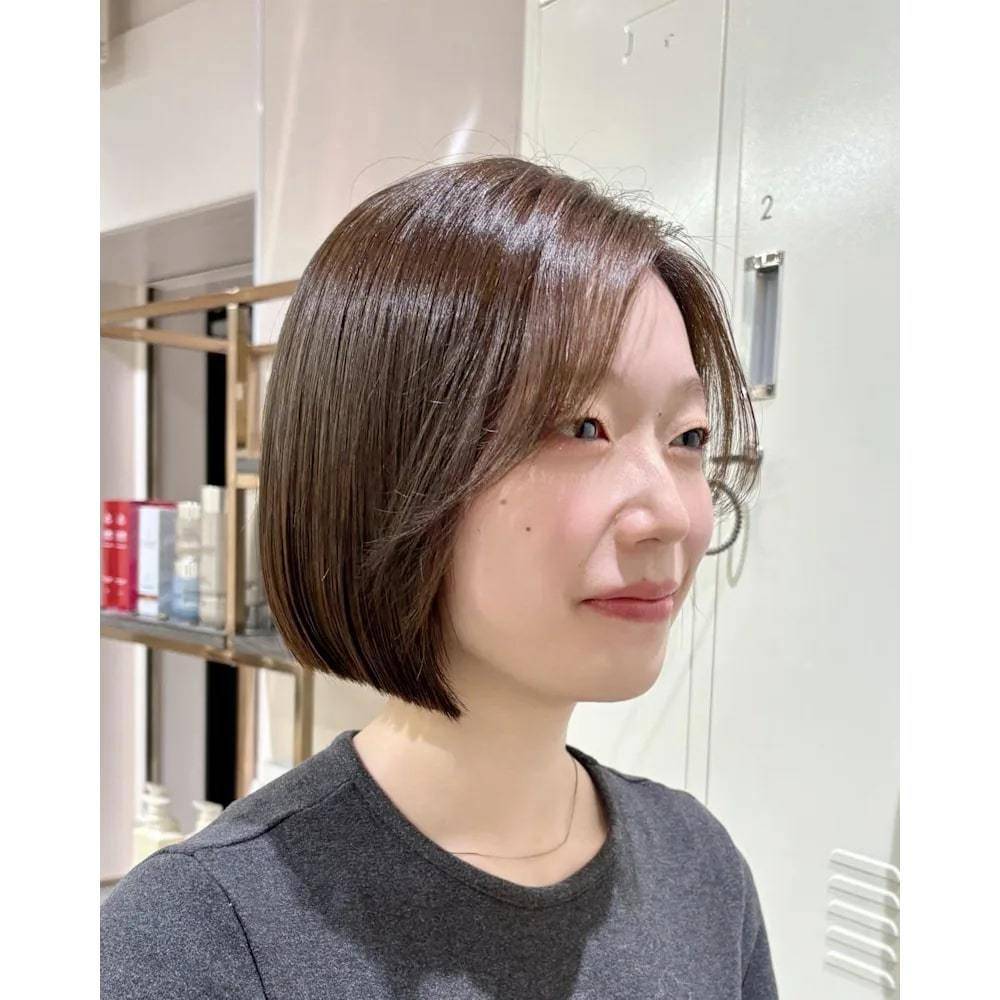 王道の切りっぱなしボブ