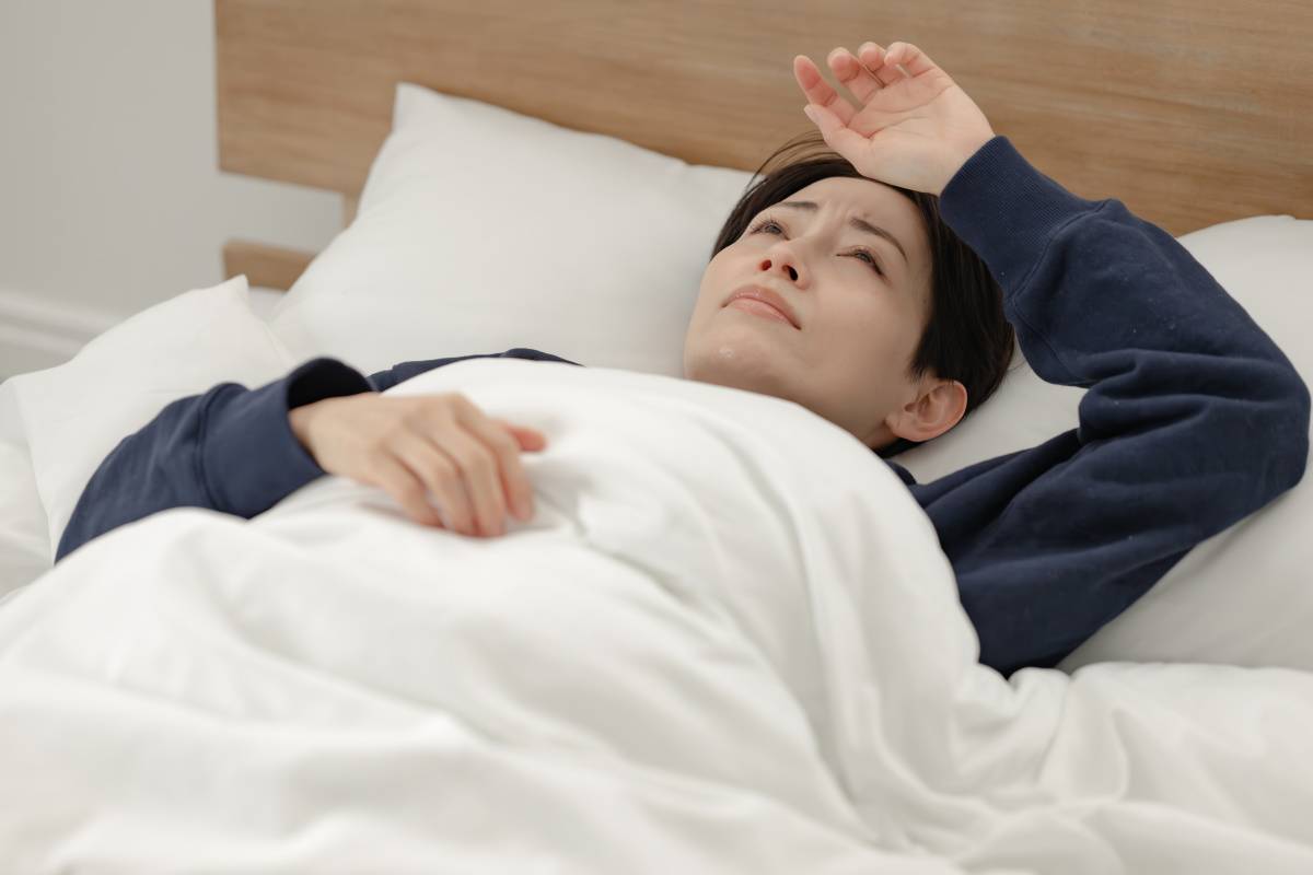 なかなか寝付けない女性