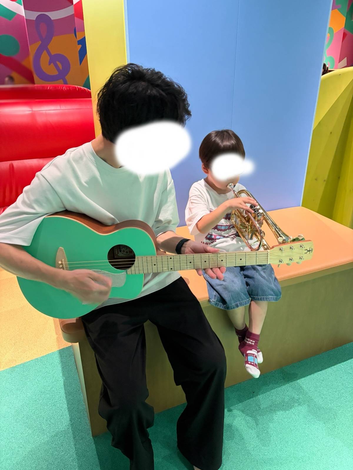 OTOVIVA ららぽーと甲子園店 演奏する親子