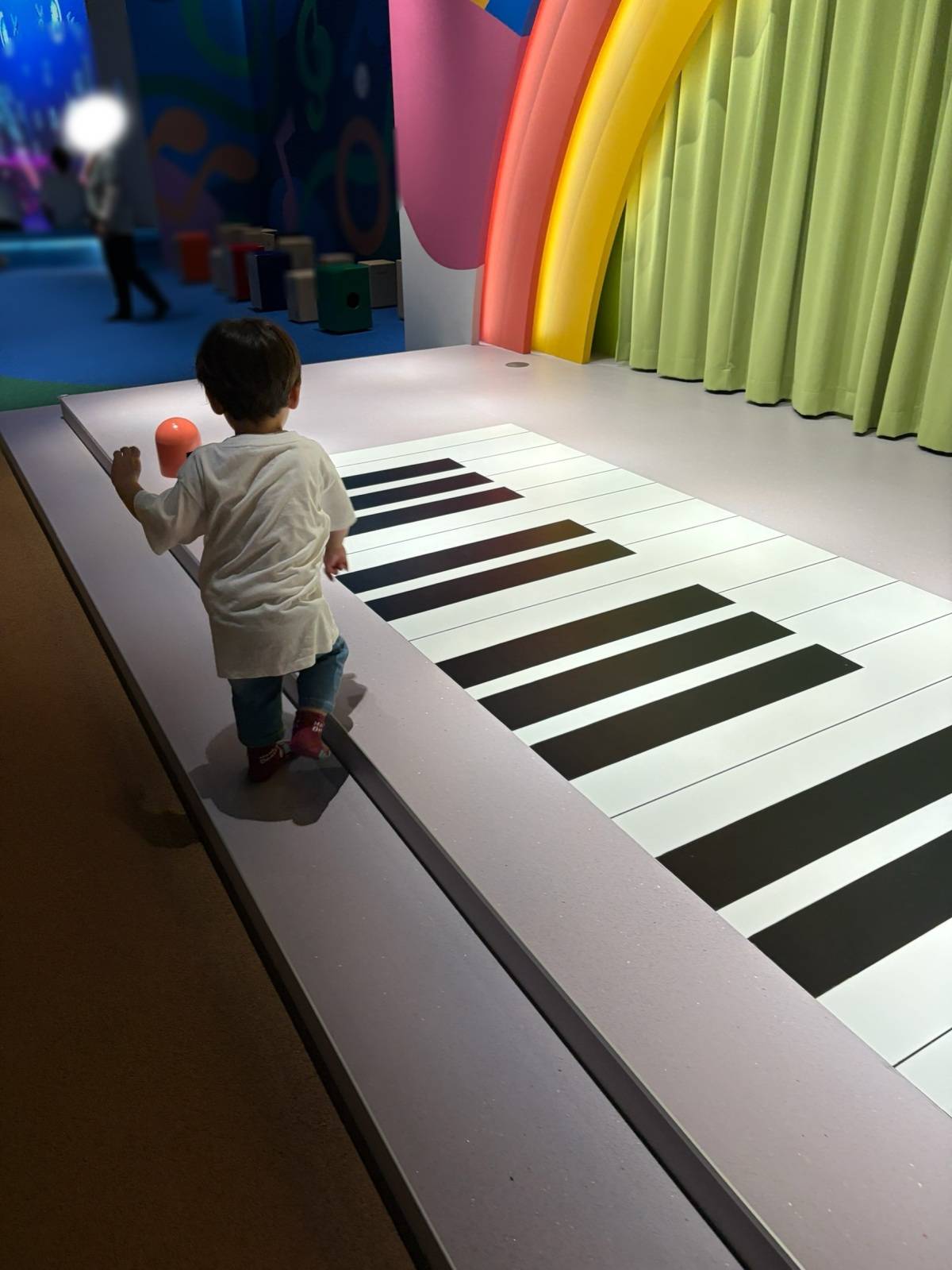 OTOVIVA ららぽーと甲子園店 遊ぶ子ども