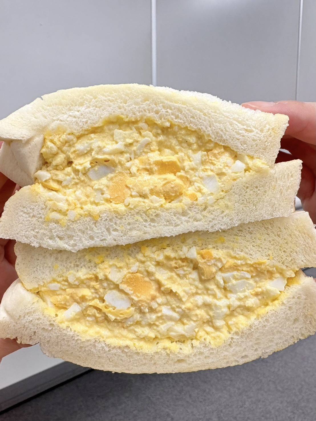 トライアルGOの「白いたっぷり玉子サンド」