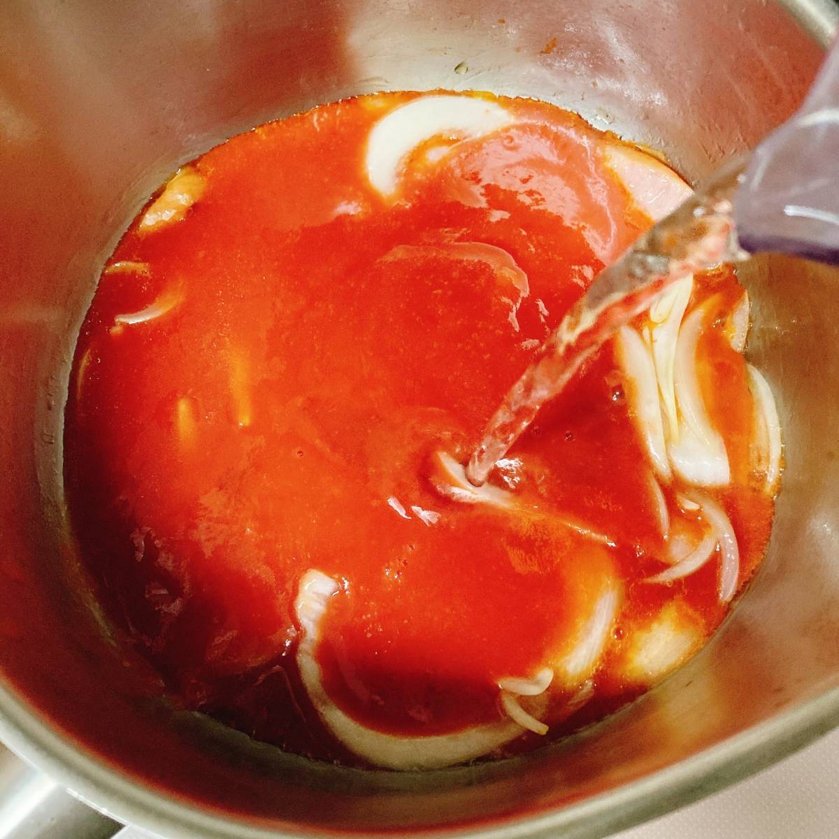 サッポロ一番公式の「ジュースで簡単♪トマトラーメン」のレシピ
