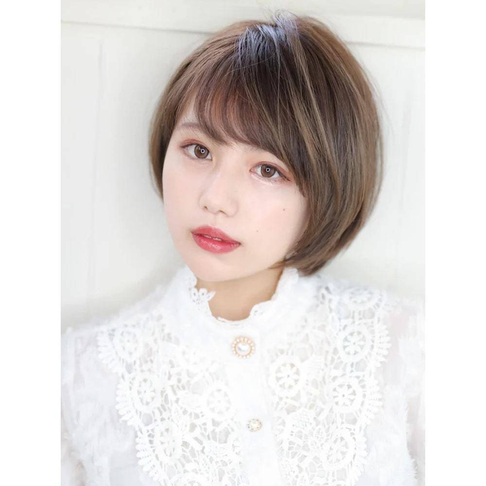 フェミニンな丸みショート