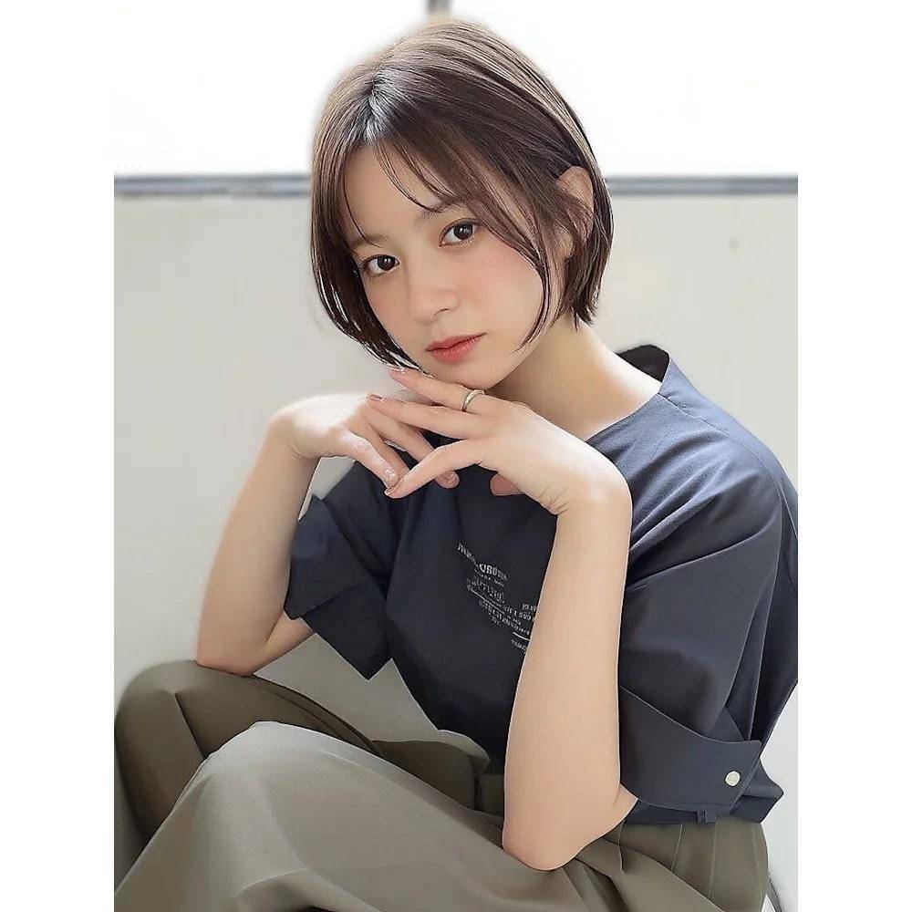 アッシュ系ショートボブ