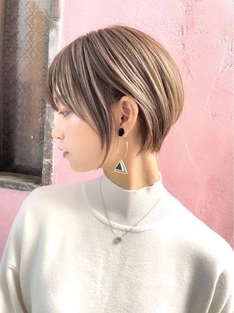 くびれシルエットショート