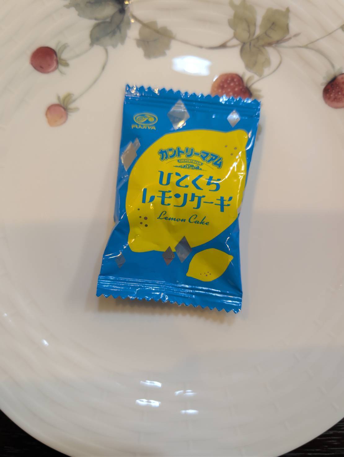 カントリーマアムひとくちレモンケーキ