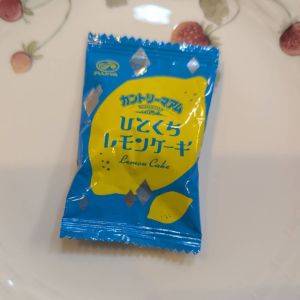 冷やして食べると美味しい♪レモンケーキみたいな【カントリーマアム】